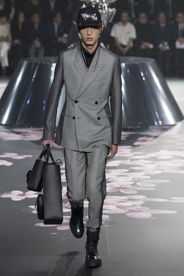 Heritage Meets Modernity: DIOR HOMME Pre-Fall 2019 Collection