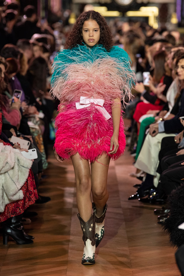 PFW: SCHIAPARELLI Spring Summer 2019 Haute Couture Collection