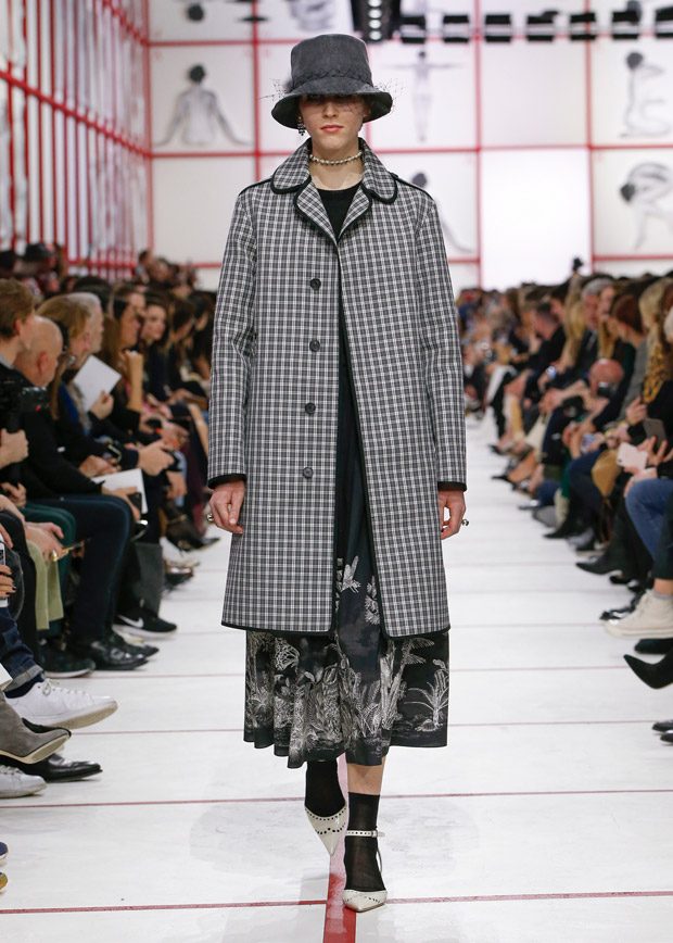 PFW: DIOR Fall Winter 2019.20 Womenswear Collection