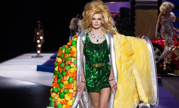 MFW: MOSCHINO Fall Winter 2019.20 Womenswear Collection