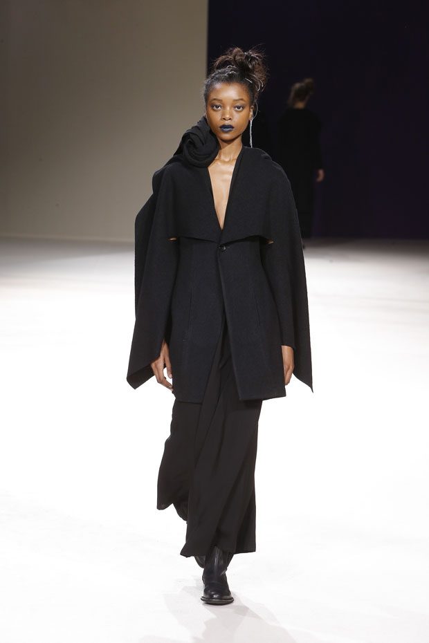 PFW: YOHJI YAMAMOTO Fall Winter 2019.20 Collection