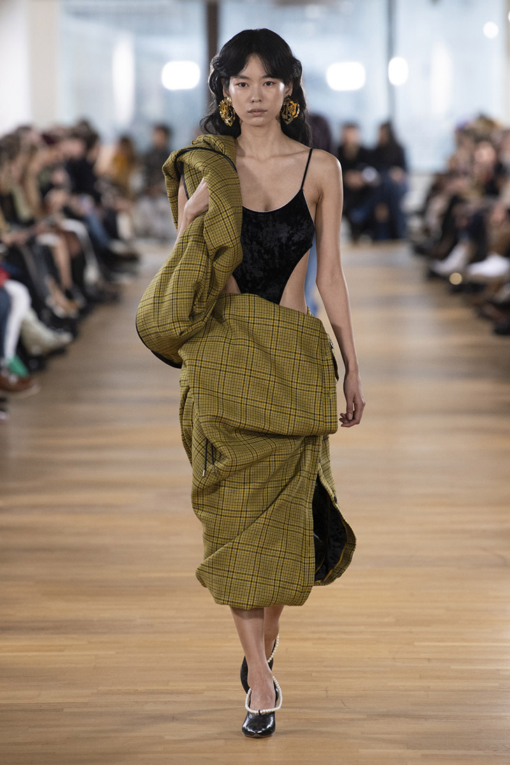 PFW: Y/PROJECT Fall Winter 2020.21 Womenswear Collection