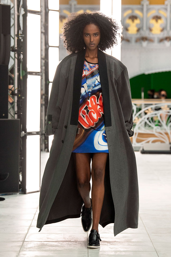 Louis Vuitton SS21  Fashion outfits, Couture fashion, Fashion