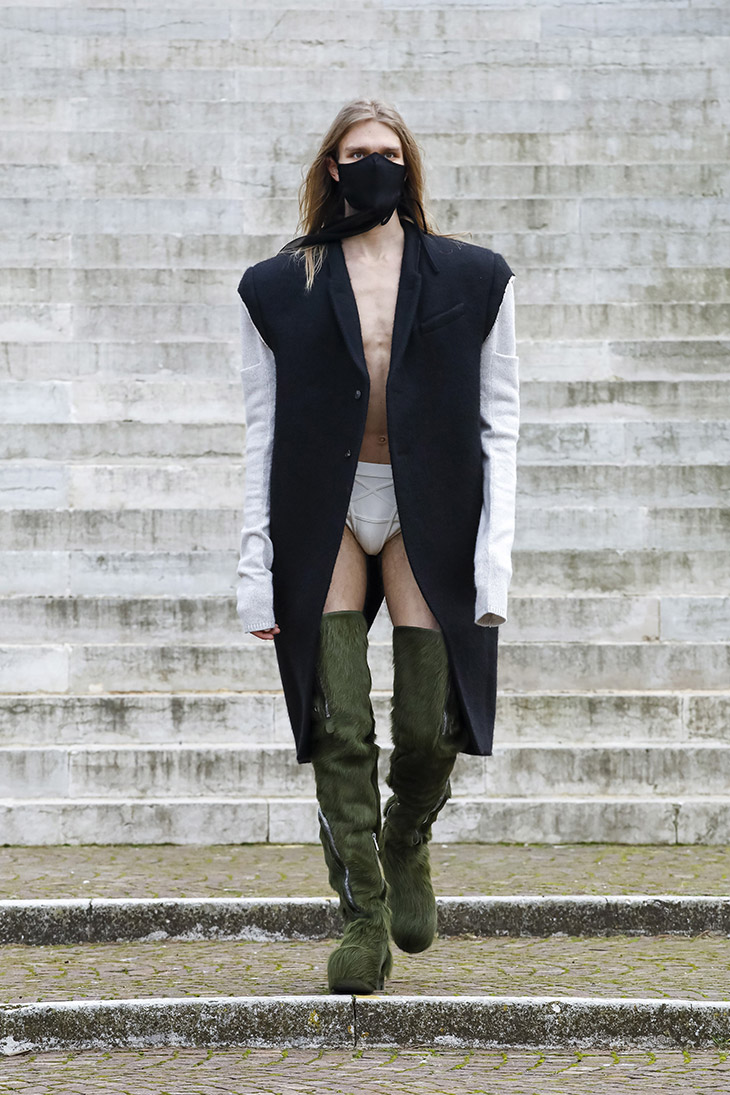 Rick Owens Fall Winter 2021-2022 - RUNWAY MAGAZINE ® Official