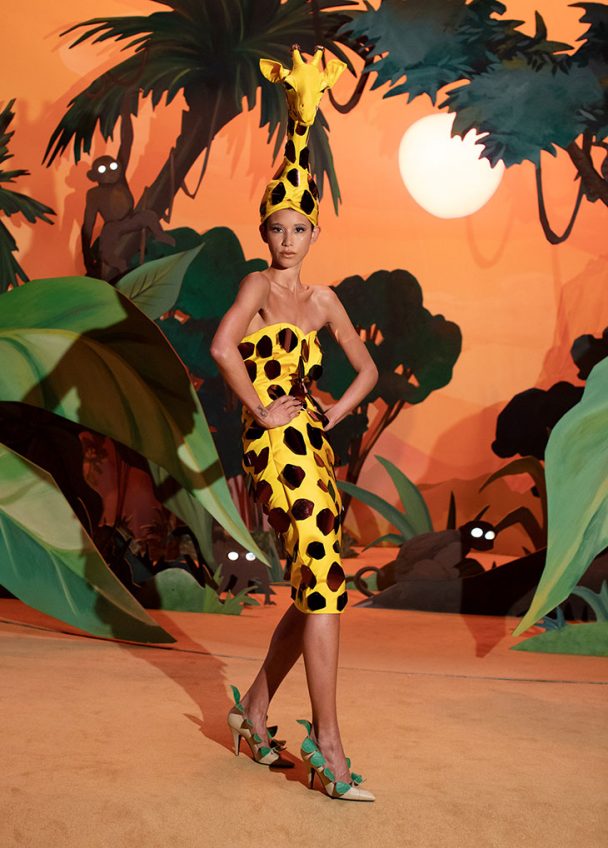 MOSCHINO Fall Winter 2021 Womenswear Collection