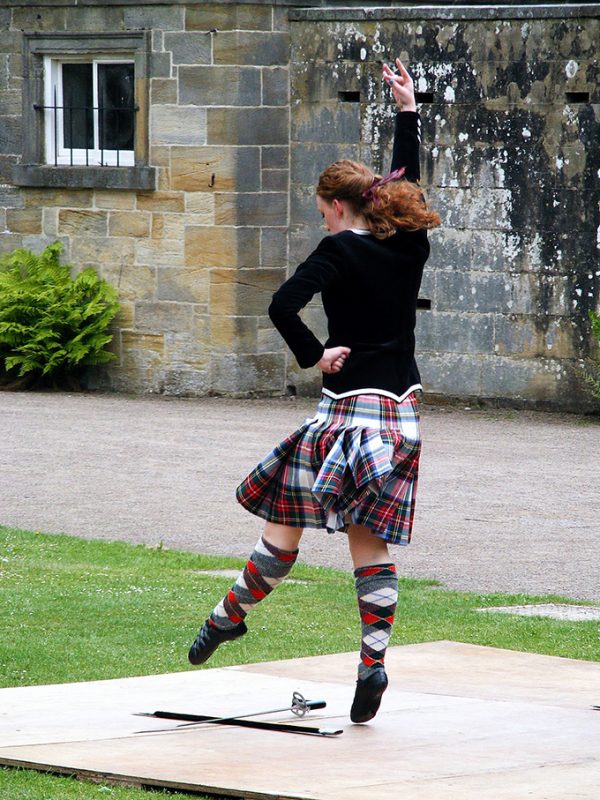 An Extensive Buyer’s guide for Women’s Kilts - DSCENE