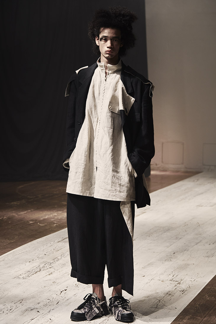 Yohji Yamamoto Fall 2022 Ready-to-Wear Collection