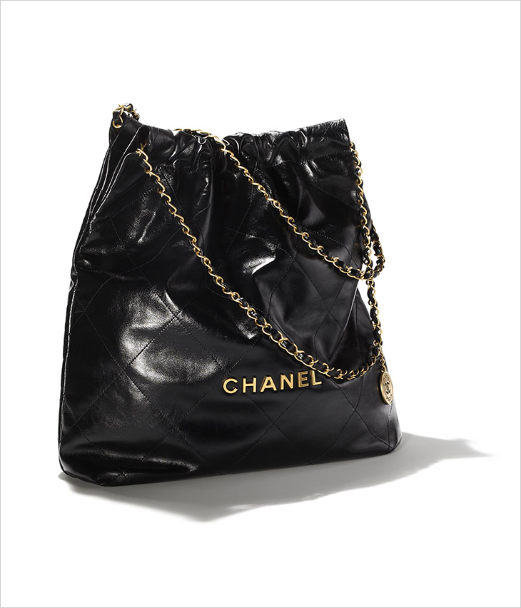 CHANEL on X: The CHANEL 22 bag, the ultimate accessory for