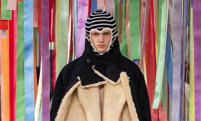 PFW: LOEWE Fall Winter 2022.23 Collection - Male Model Scene