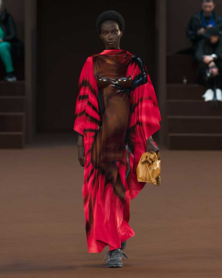 PFW: LOEWE Fall Winter 2022.23 Collection - Male Model Scene