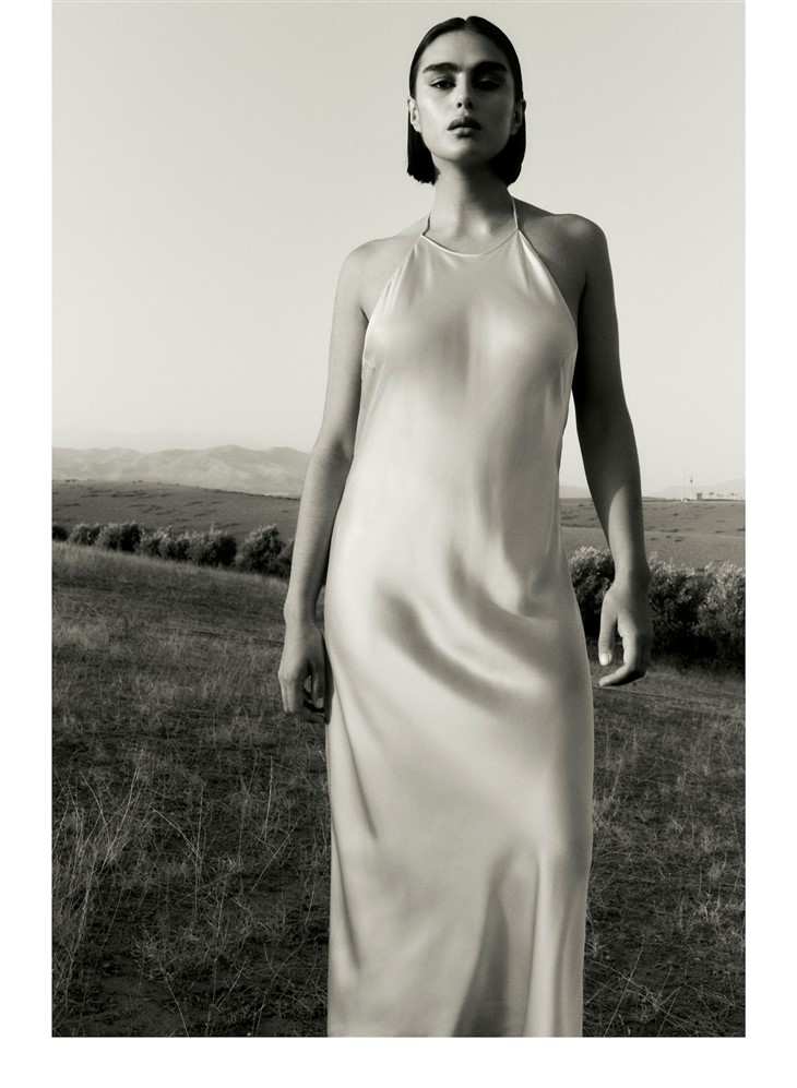 Jill Kortleve Models MASSIMO DUTTI Spring Summer 2022 Collection