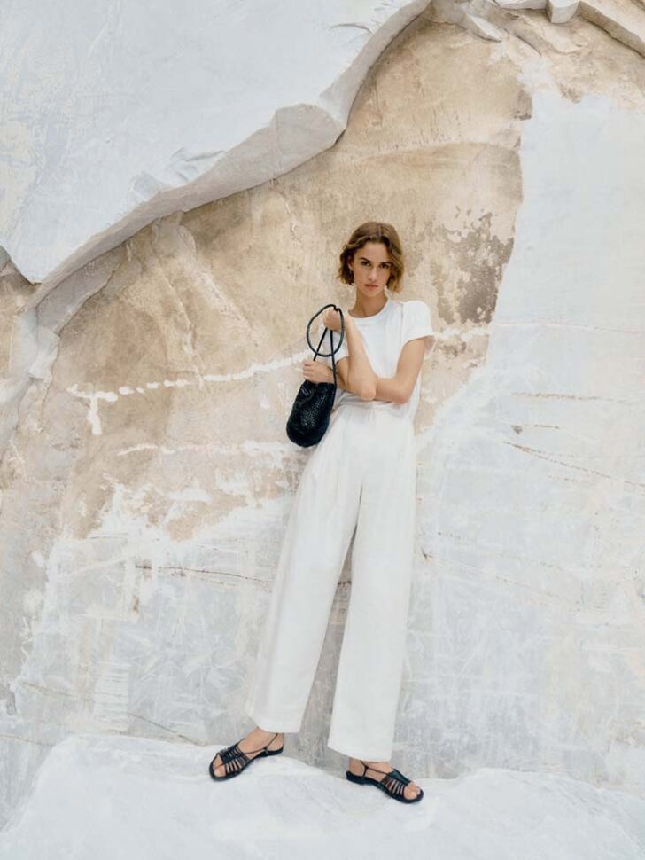 Discover MASSIMO DUTTI Spring Summer 2022 Pure White Collection