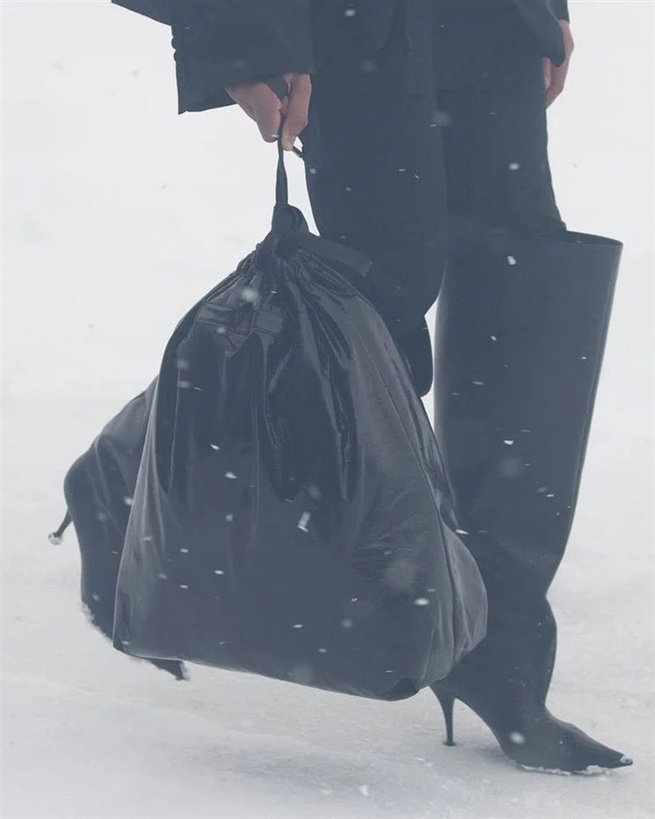 High trashion! Balenciaga's £1,500 bin bag | Evening Standard