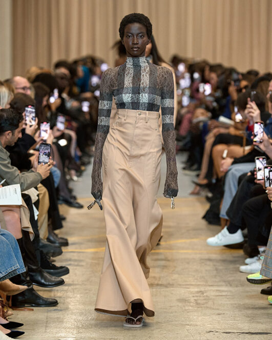BURBERRY Spring Summer 2023 Collection