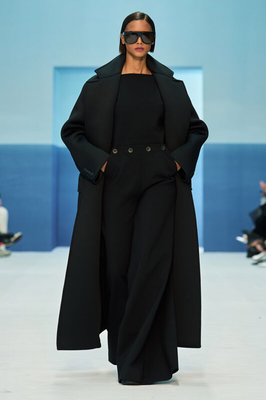 MFW: MAX MARA Spring Summer 2023 Womenswear Collection