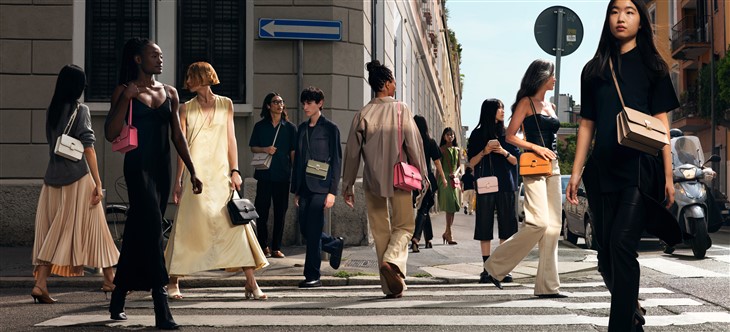 Observed in Milan: VALEXTRA Introduces The NoLo Bag - DSCENE
