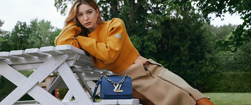 Working Girl: A Closer Look At Louis Vuitton Fall/Winter 2022
