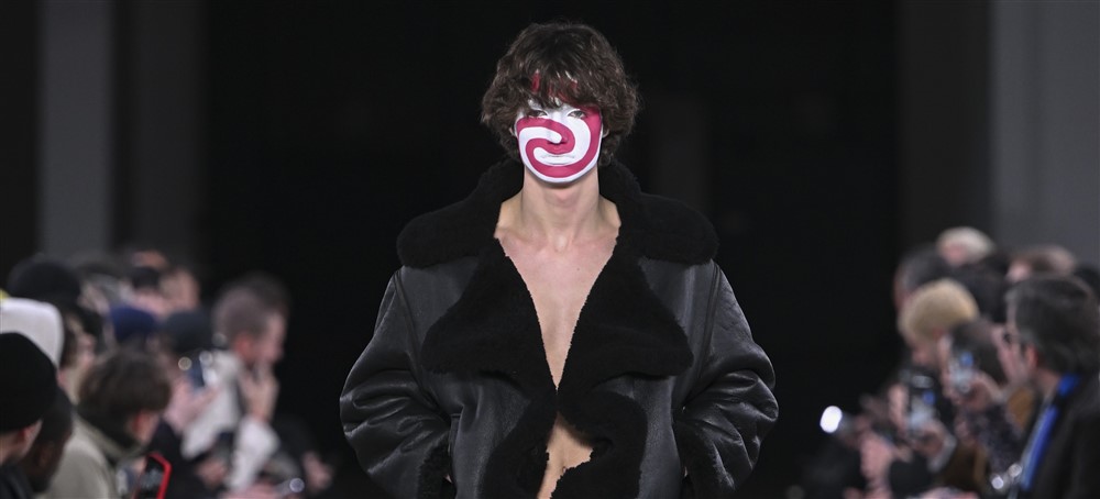 MFW: JW ANDERSON Men's FW23.24 and Women's Pre-Fall 2023 Collection