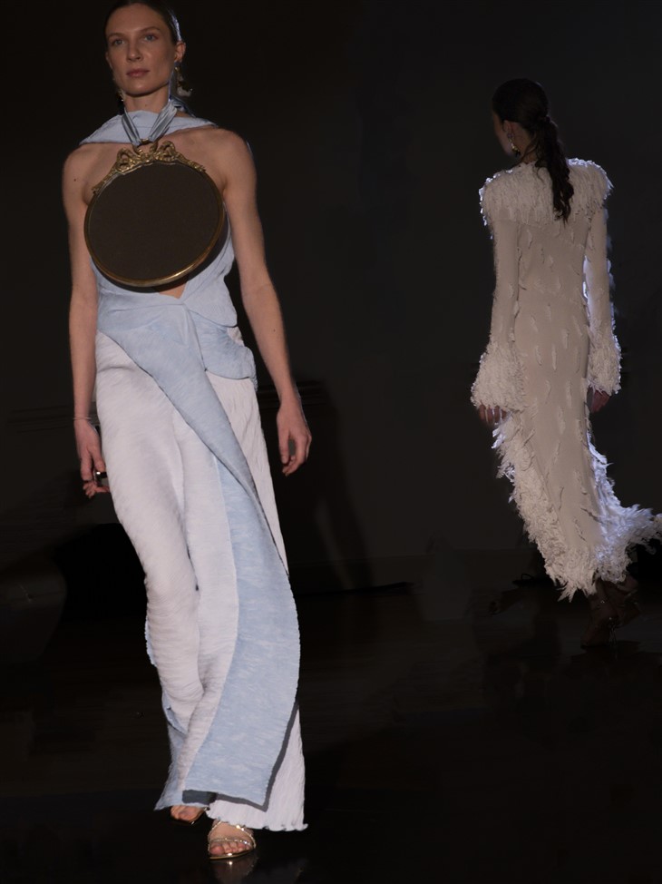 Discover PEET DULLAERT Spring Summer 2023 Haute Couture Collection