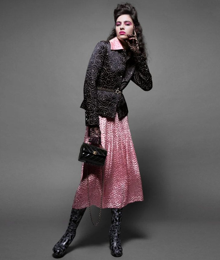 Louis Vuitton BUBBLEGRAM Bag Campaign 2022 Cool Girls — Anne of Carversville