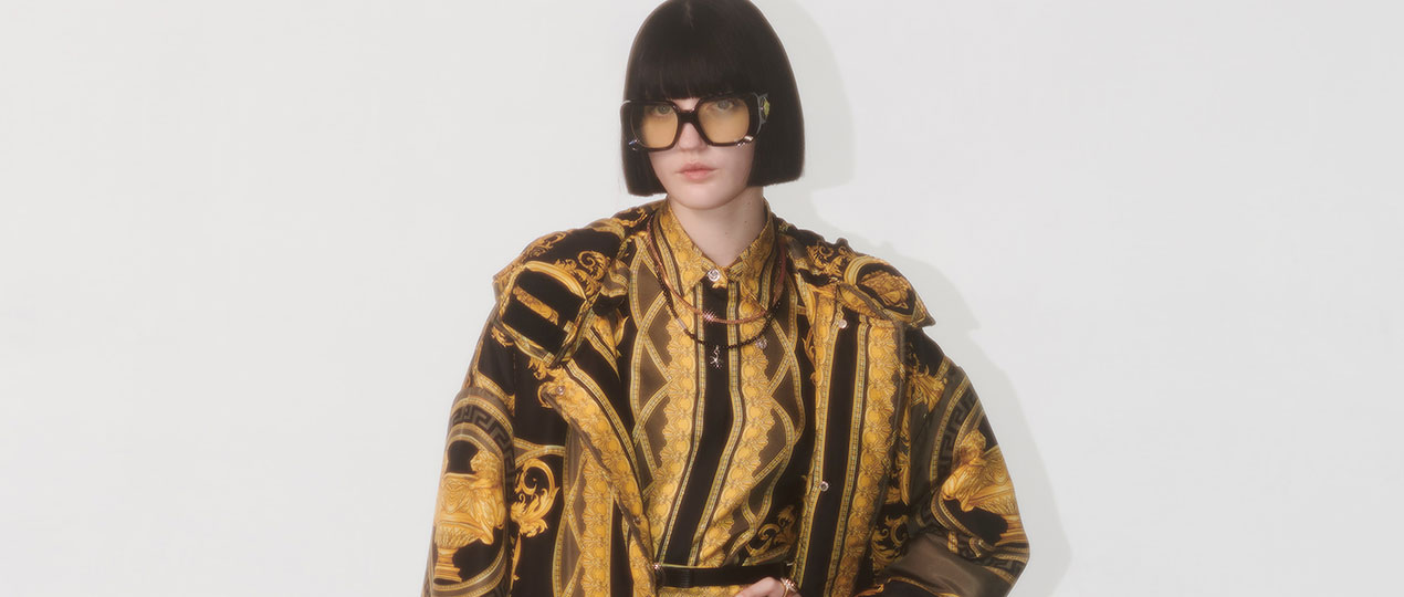 Versace Pre-Fall 2022 Collection Blends Iconic Black and White