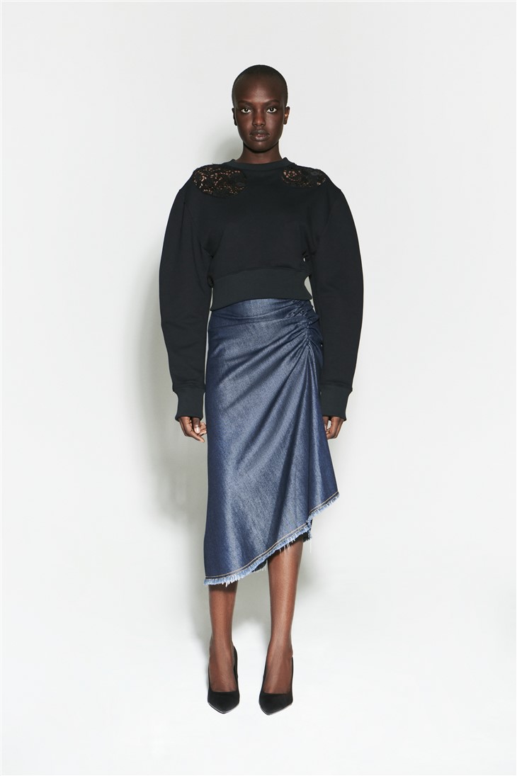 AZ Factory's Pre Fall 24 with Lutz Huelle