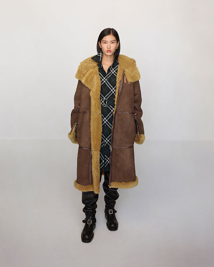 Daniel Lee Reinvents Burberry's Heritage In Autumn 2024 Collection