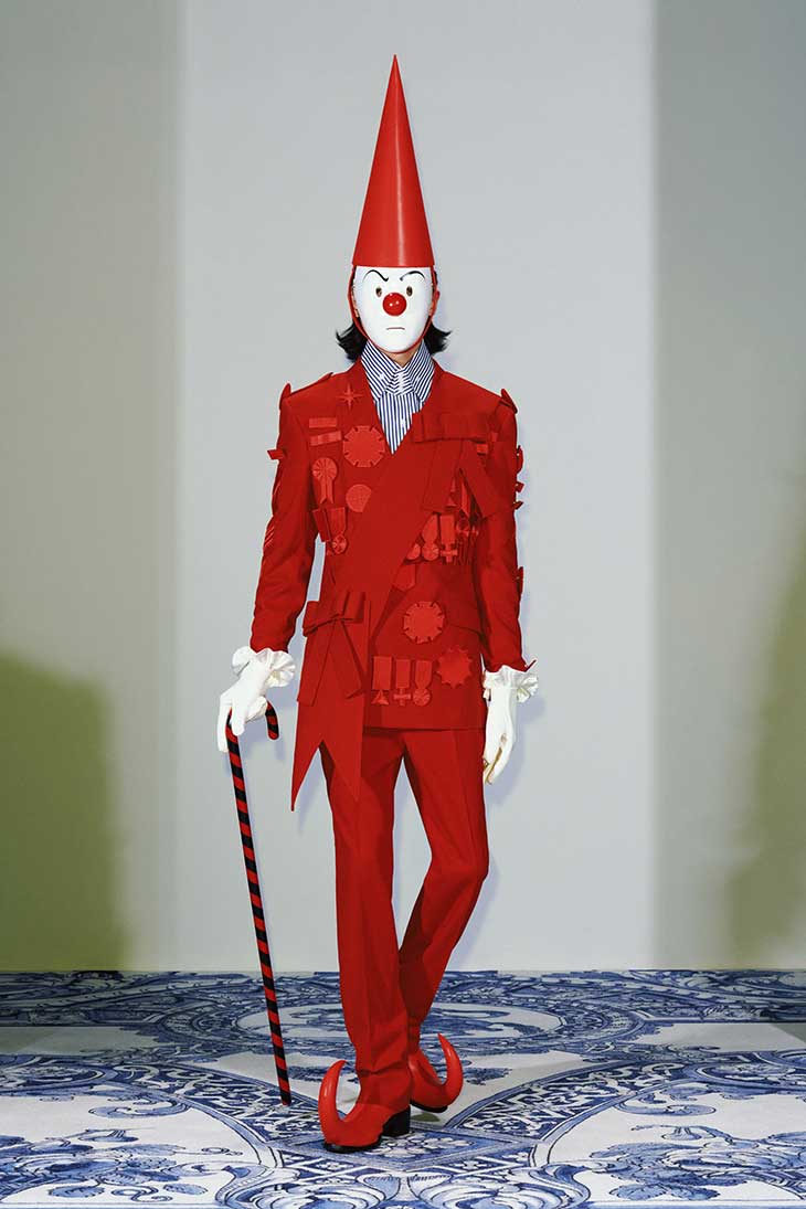 Xander Zhou Presents  Futuristic Carnival with SS25 Show